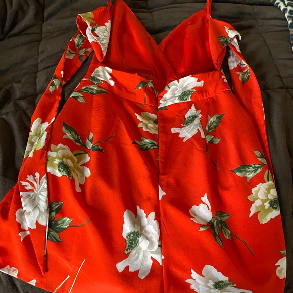 red floral romper - Picture 4 of 6
